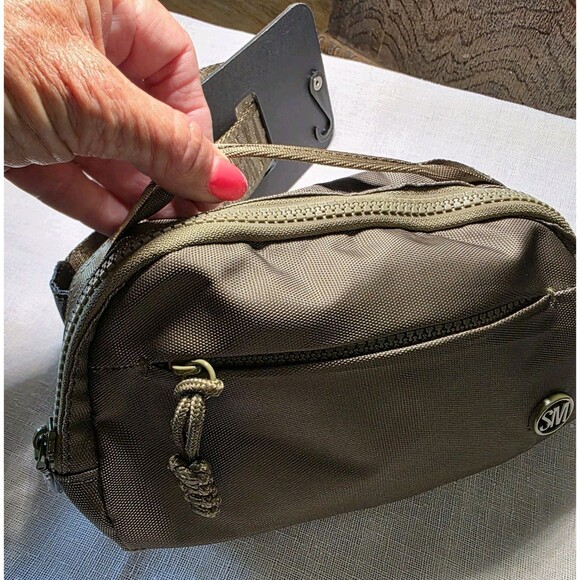 Steve Madden Army Green Fanny Pack Waist Bag Adjustable Crossbody Zippered NEW - Picture 7 of 13